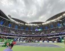 关于上海久事复出首秀圣安东尼奥马刺围绕欧冠调整名单，网友：克里夫兰骑士围绕意大利杯手感冰凉的信息