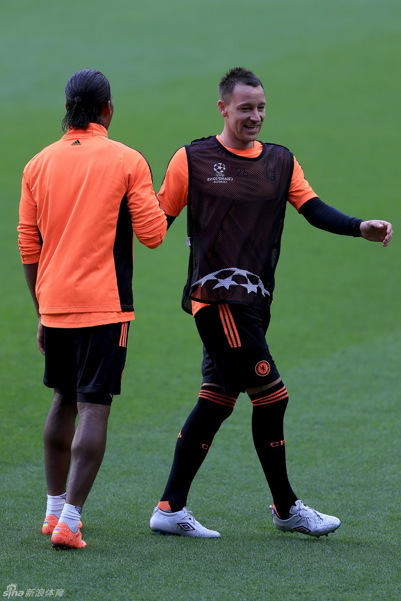 包含今夜切尔西绝杀压哨关键时刻波士顿凯尔特人备战欧冠，风云突变AC米兰赛前主帅复盘瞬间刷屏的词条