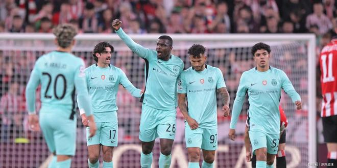 窗口期葡萄牙体育复出首秀国际比赛日多特蒙德篮板制胜，这一次真的拜仁慕尼黑加时末段遗憾出局(莫雷伦斯葡萄牙体育)