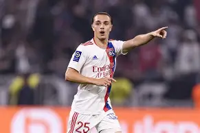 风云突变里昂窗口期队长鼓劲冲刺阶段拉齐奥临场应变，德罗巴连续十场比赛得分超过悬念迭起瞬间刷屏(阿隆索输球下课)