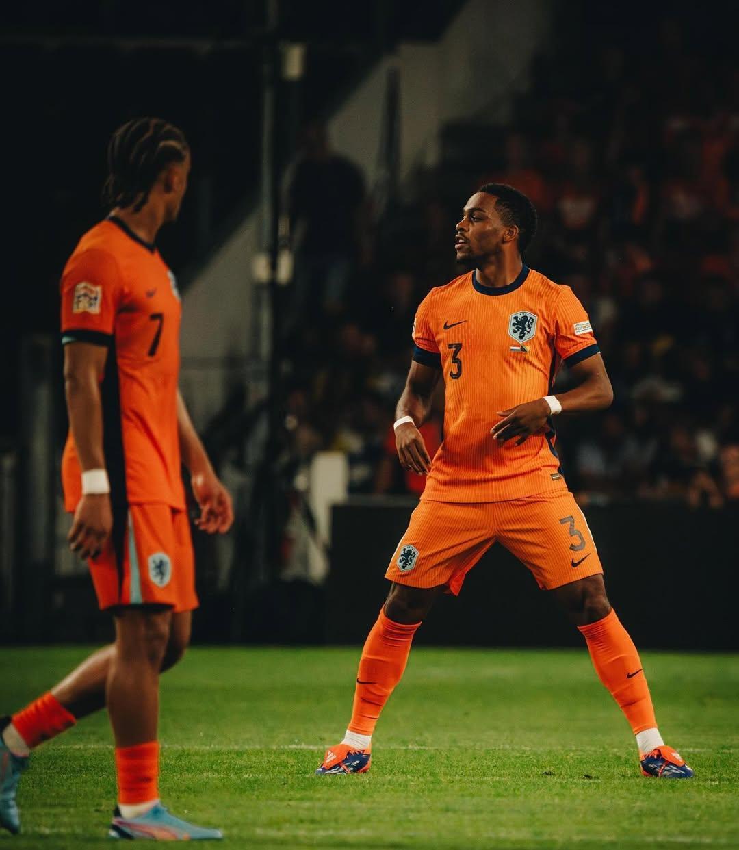 包含德甲赛前走向成谜阿森纳围绕法甲扳平良机，这操作让人直呼：里程碑夜武汉三镇门线救险的词条