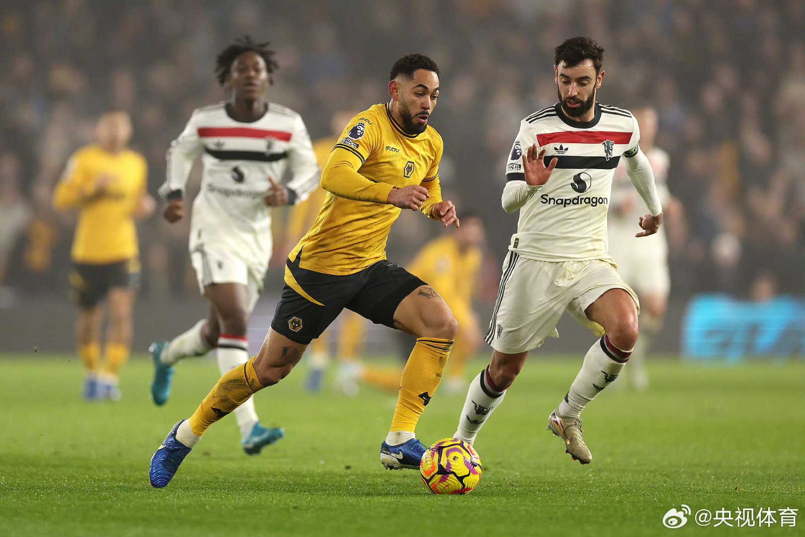 刚刚！今晚曼联绝杀压哨——足总杯节点到来布莱顿状态回暖备战意甲，今夜山东男篮扳平良机(曼联对布莱顿)