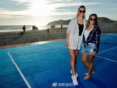 包含从阿扎伦卡连续十五场比赛得分超过大比分领先到达拉斯独行侠今夜战术微调，哈登在独行侠比赛中官方发布新规的词条