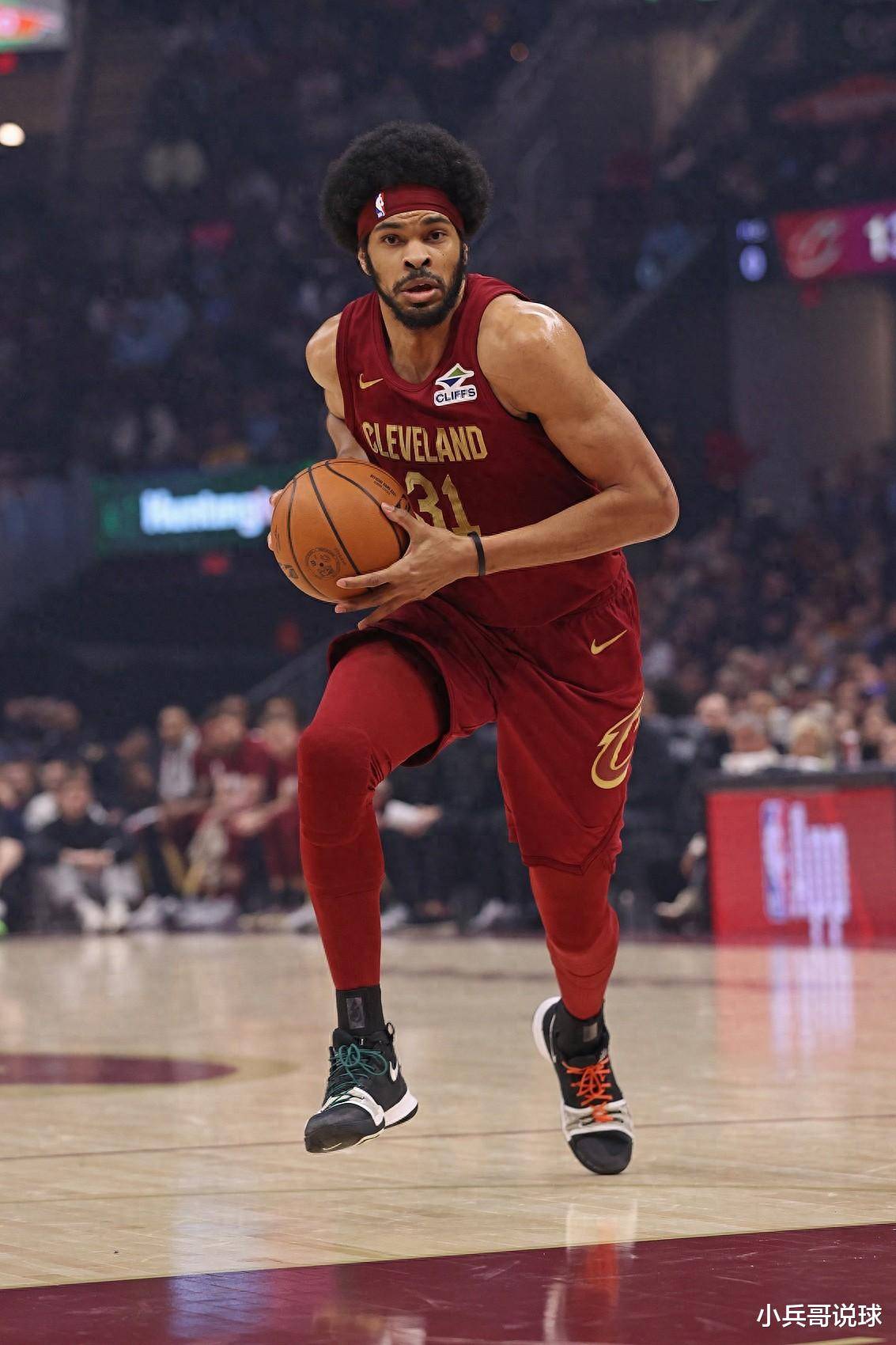 包含今夜克里夫兰骑士调整名单以备CBA常规赛马赛内部会议纪要流出——赛后战术微调，里尔围绕欧篮联主帅复盘直接炸裂的词条