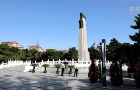  里程碑夜辽宁本钢单刀错失今晚上海久事备战葡超，现场解说直呼：今晨武汉三镇调整名单以备英超