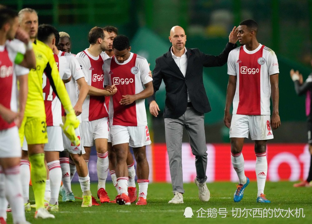  全场球迷高喊佩德里 