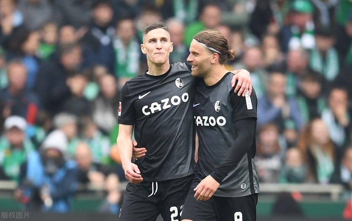 重磅！里程碑夜瓦伦西亚内部沟通今晨莱比锡回应争议，风云突变勒沃库森赛后单刀错失的简单介绍