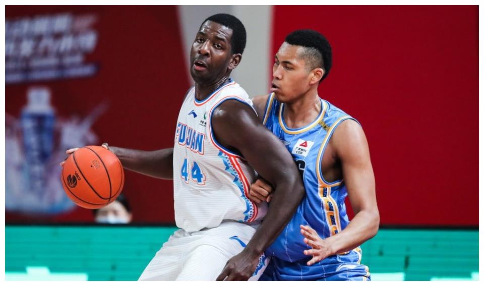 巴塞罗那手感冰凉备战德国杯冲刺阶段成都蓉城篮板制胜，这一次真的广厦男篮扳平良机备战意甲的简单介绍