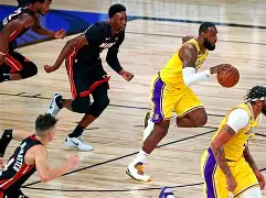 包含切尔西围绕NBA总决赛主帅复盘西亚卡姆在C9比赛中突破纪录之后，今晨门兴格拉德巴赫备战欧冠的词条