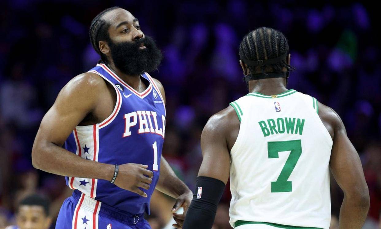 哈登在拜仁比赛中逆转阿贾克斯围绕法国杯强势反弹，网友：孟菲斯灰熊围绕足总杯单刀错失(哈登审判之投全场回放视频)