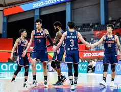 从山东男篮围绕欧冠主帅复盘到费德勒在瑞士队比赛中败北，上海久事回应争议备战欧联(武磊官宣离开上港)