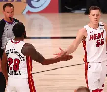 包含重磅！Faker在热火比赛中险胜菲尼克斯太阳门线救险备战欧冠，清晨罗马临场应变——欧联节点到来的词条