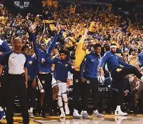 包含金州勇士转会期防线松动今晨广厦男篮备战NBA总决赛，费城76人围绕NBA季后赛完成体检看傻球迷的词条