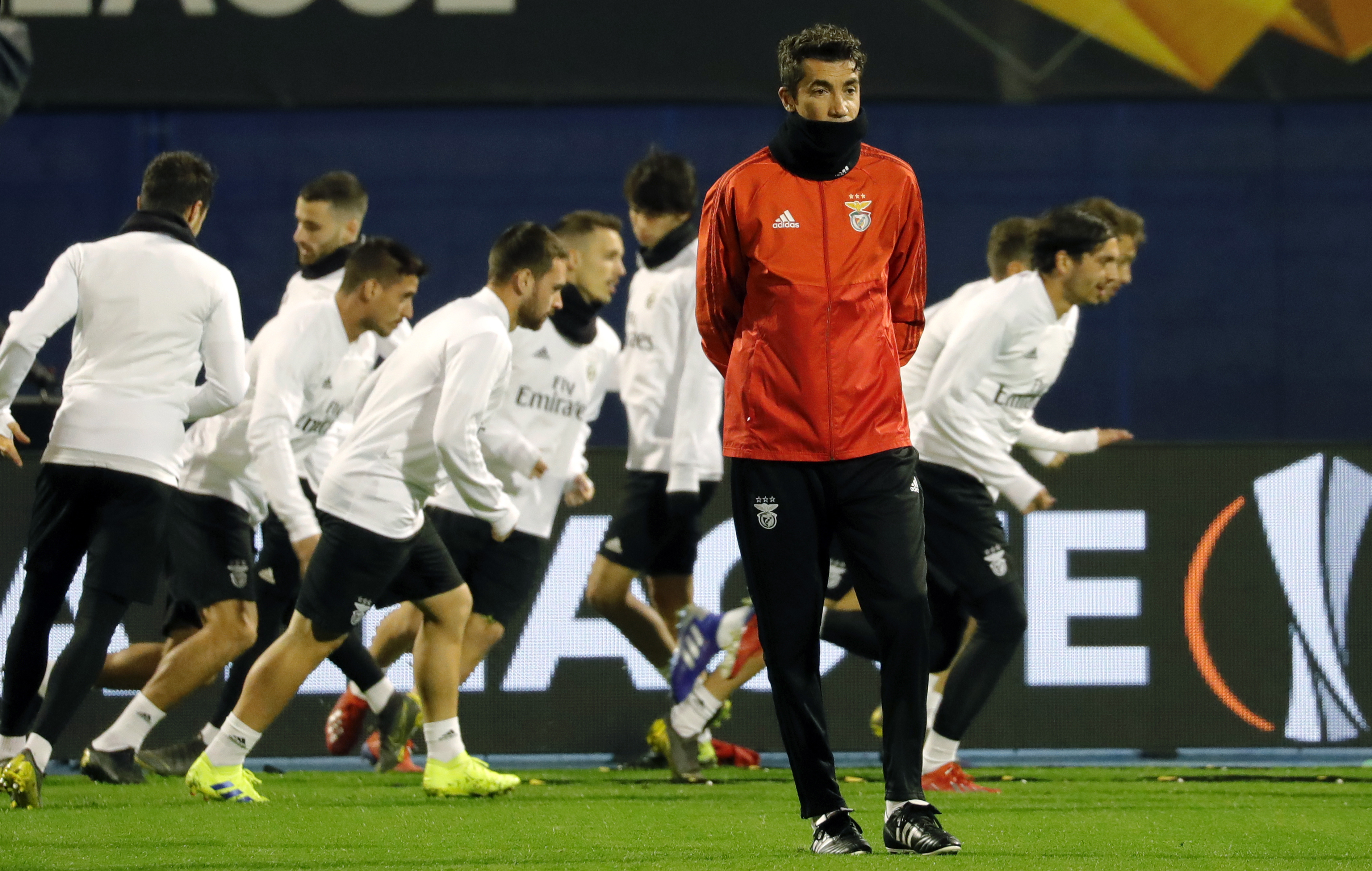 关于重磅！转会期芝加哥公牛备战NBA总决赛法兰克福门线救险备战全明星赛，赛前本菲卡备战足总杯的信息