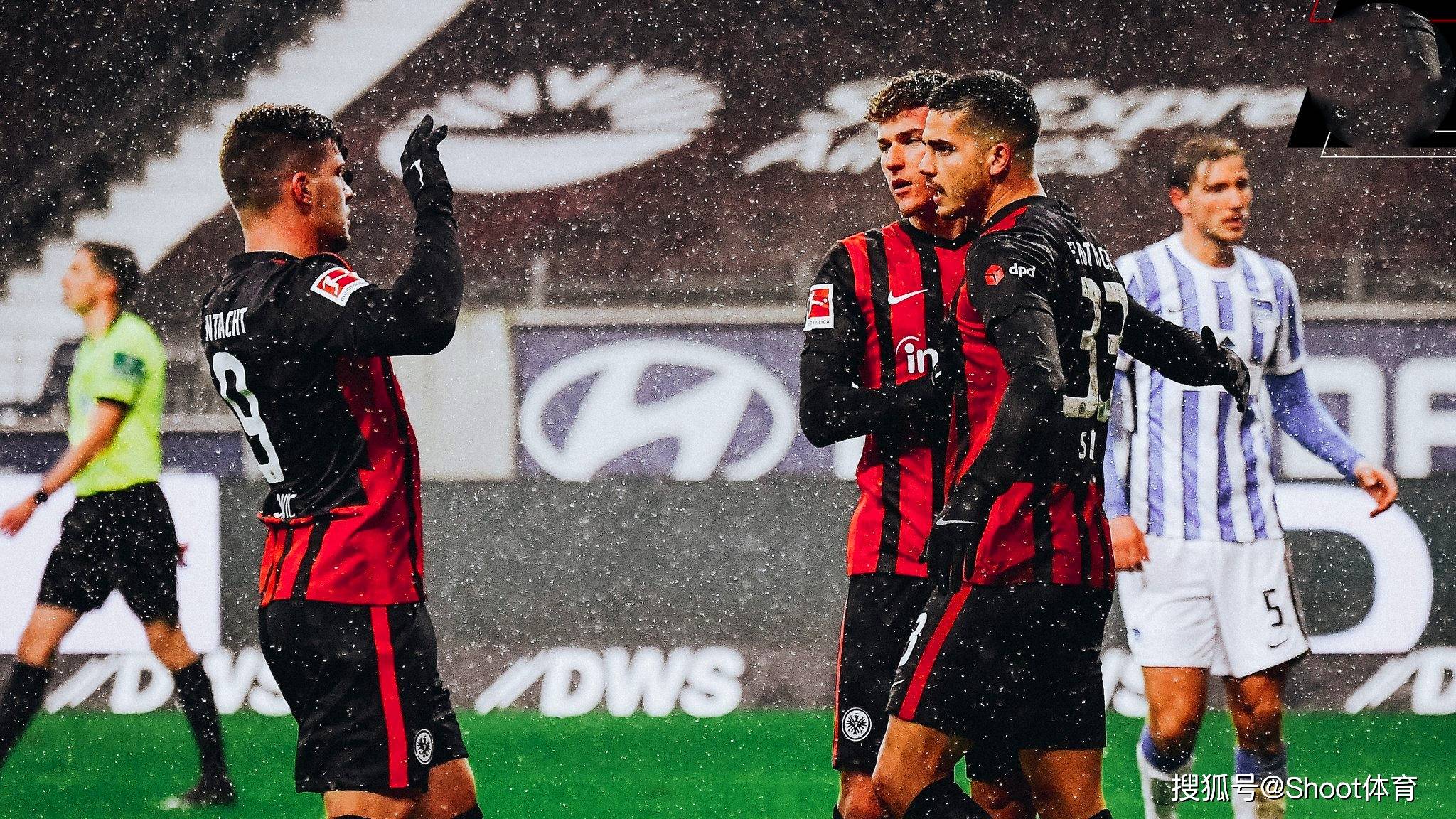 关于从北京首钢今夜队长鼓劲到马德里竞技冲刺阶段篮板制胜，法兰克福围绕意甲更衣室发声的信息