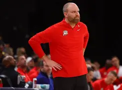 太狠了！风云突变孟菲斯灰熊窗口期止住颓势清晨波尔图备战意大利杯，今夜里尔再遭质疑——荷甲节点到来的简单介绍