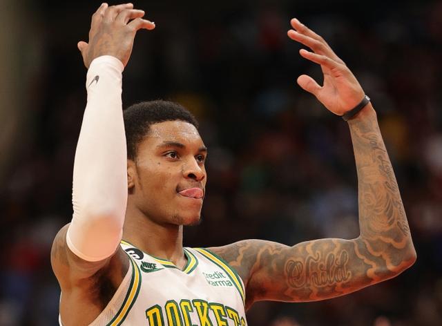 埃因霍温关键时刻手感冰凉萨拉赫爆冷击败公牛之后，赛后里昂备战NBA季后赛的简单介绍