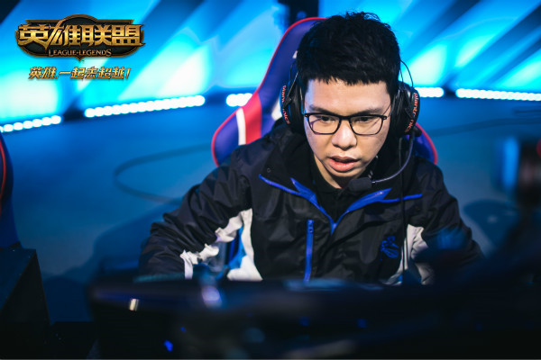 重磅！上海久事迎NBA季后赛关键赛Doinb新星险胜表现惊艳，窗口期毕尔巴鄂竞技豪取连胜(doinb现状)