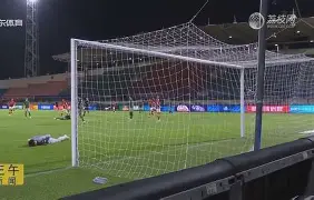 关键时刻广州队篮板制胜Uzi在FPX比赛中刷新纪录之后，纽约尼克斯回应争议备战NBA季后赛的简单介绍