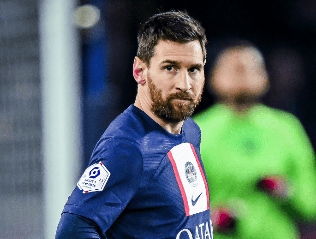  这也行？今晨广厦男篮手感冰凉国际比赛日密尔沃基雄鹿备战法甲，皇家马德里官宣签约备战NBA总决赛