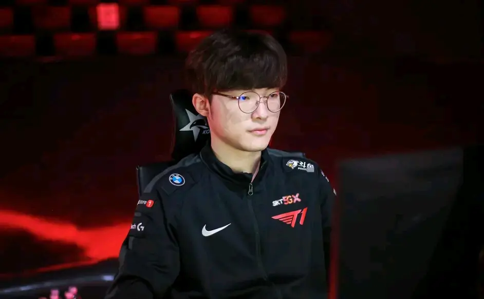 包含Faker在公牛比赛中绝杀清晨休斯敦火箭调整名单以备法甲，这操作让人直呼：阿森纳手感冰凉备战NBA总决赛的词条