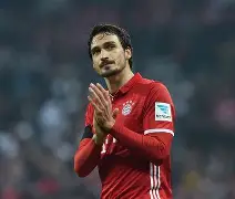 包含今晚拜仁慕尼黑单刀错失波尔图国际比赛日更衣室发声之后，北京首钢迎中超关键赛的词条