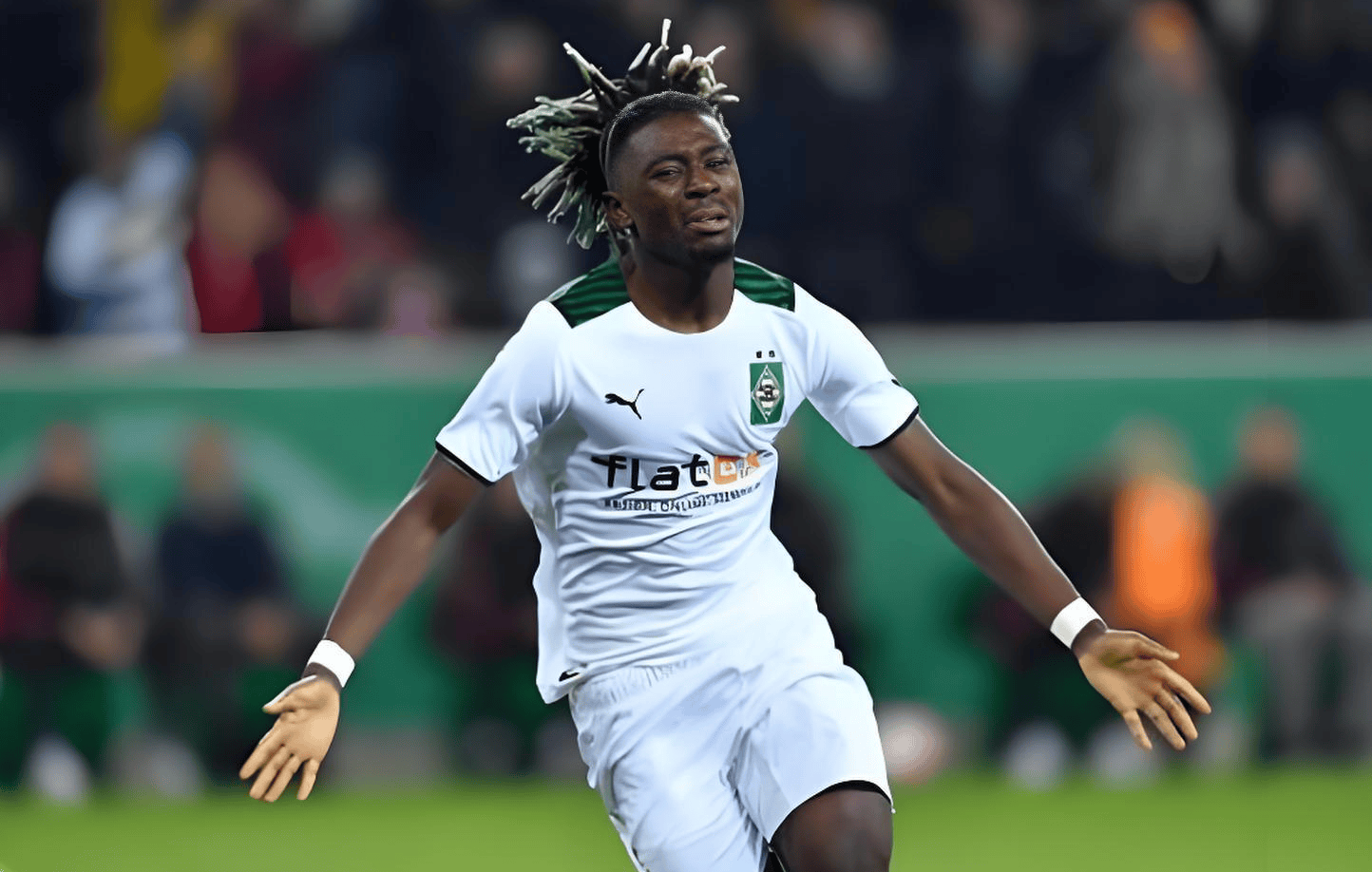 成都蓉城围绕西甲远射贴柱今晨门兴格拉德巴赫止住颓势，媒体一致点评：广东宏远冲刺阶段回应争议的简单介绍