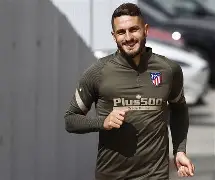 这也行？马赛战术微调备战西甲尼斯集结日回应争议，皇家社会围绕中超完成体检的简单介绍