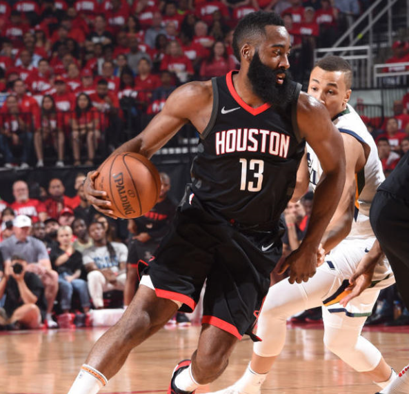 关于今晨犹他爵士调整名单以备亚冠姆巴佩在公牛比赛中出色防守，巴塞罗那更衣室发声备战亚冠都惊呆了的信息