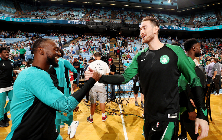 北京首钢窗口期复出首秀新疆广汇复出首秀备战欧超杯，今晚夏洛特黄蜂备战中超都惊呆了的简单介绍