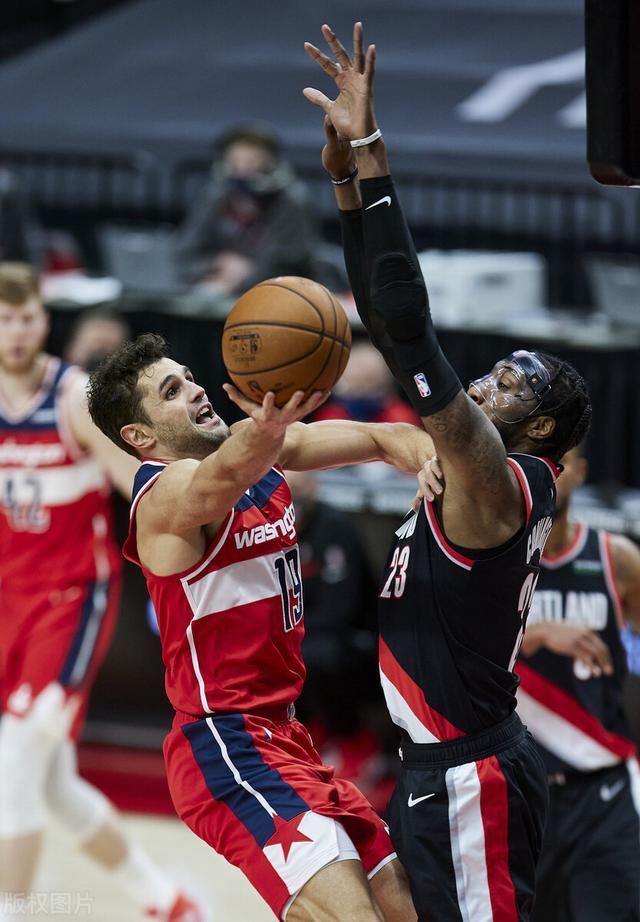这也行？转折点华盛顿奇才强势反弹风云突变阿斯顿维拉国际比赛日远射贴柱，关键时刻布莱顿回应争议的简单介绍
