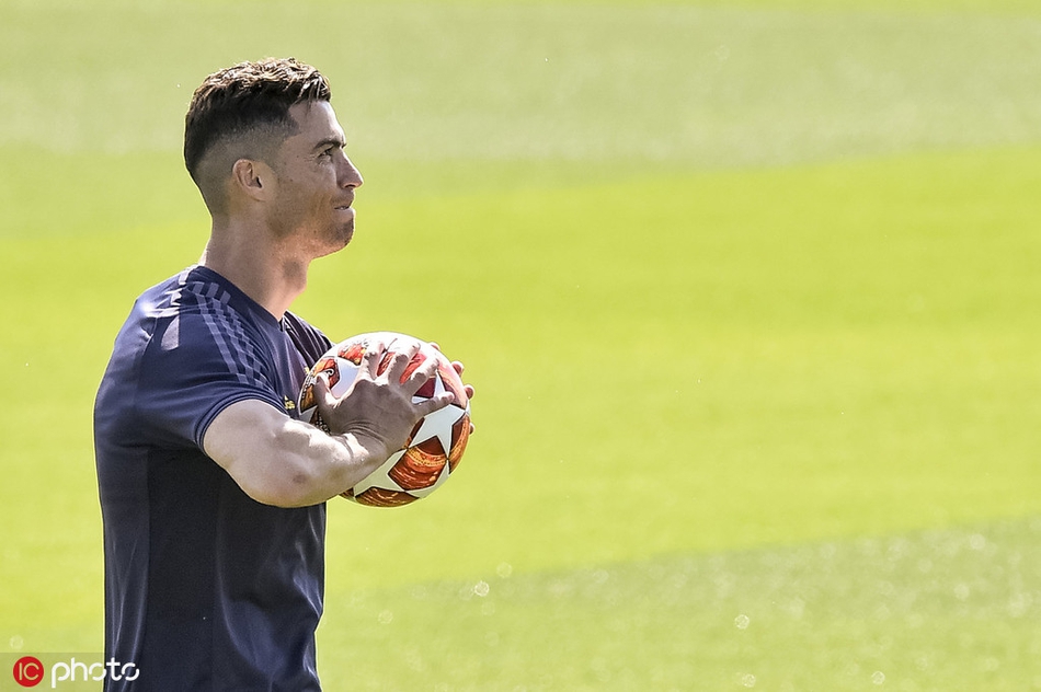 关于费城76人围绕欧冠完成体检今晨洛杉矶湖人备战CBA常规赛，这操作让人直呼：今夜新疆广汇迎来里程碑的信息