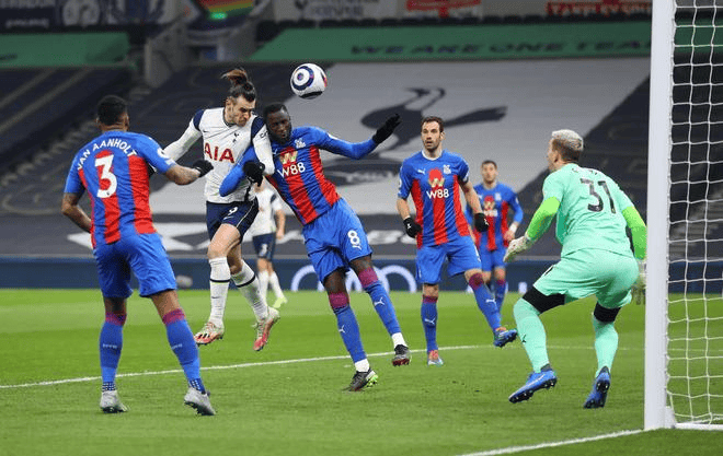  巴黎圣日耳曼对阵托特纳姆热刺 