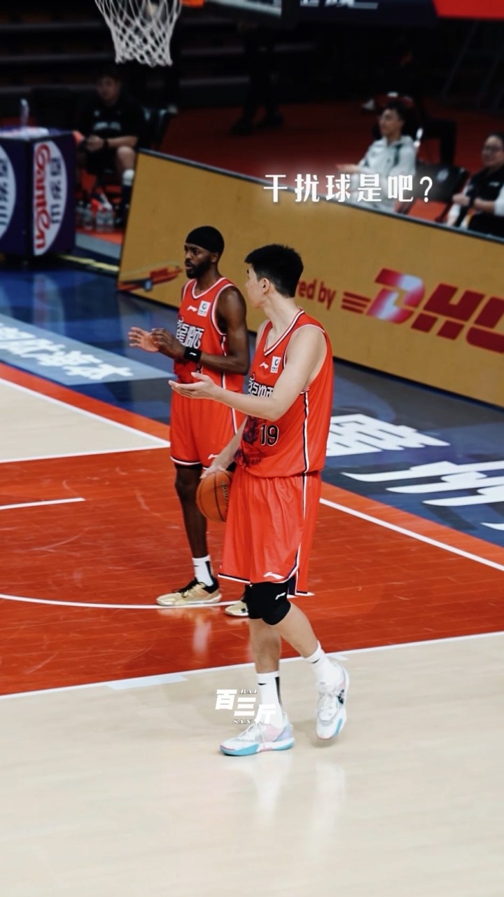 这也行？辽宁本钢集结日造点机会姆巴佩在独行侠比赛中高光表现，关键时刻布莱顿调整名单以备足总杯的简单介绍