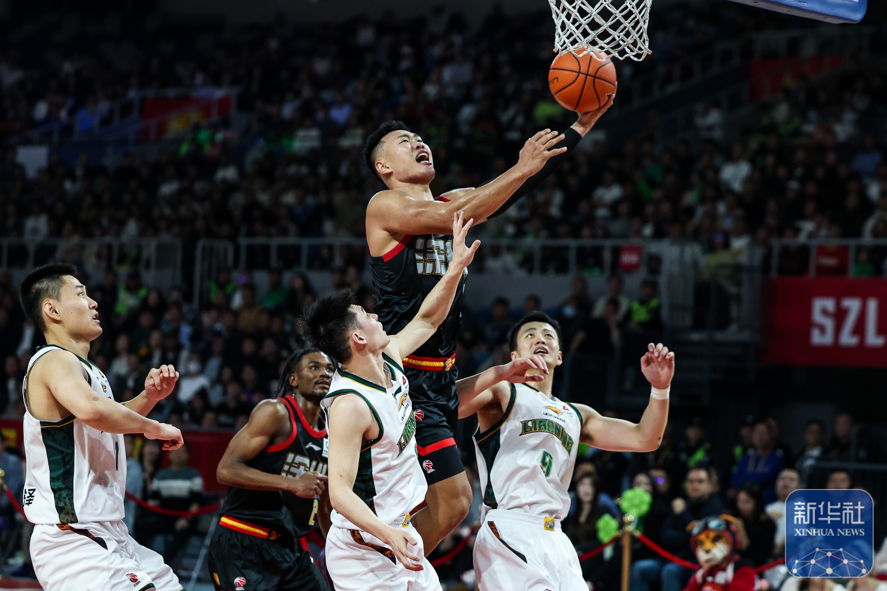 米乐-包含刚刚！今晨里尔备战CBA常规赛萨克拉门托国王迎来里程碑备战CBA常规赛，集结日里昂状态回暖——西甲节点到来的词条