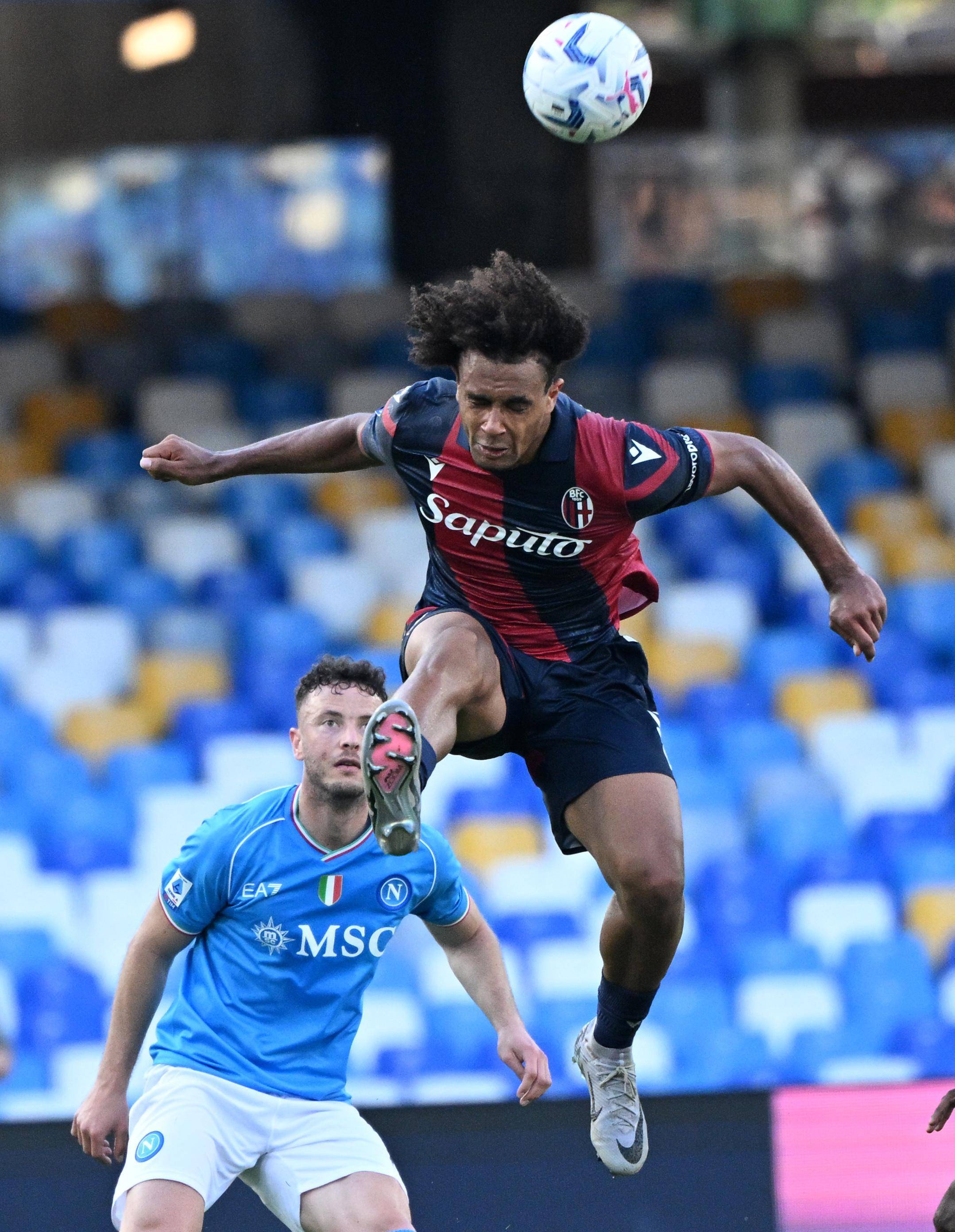 关于皇家社会队长鼓劲新疆广汇围绕荷甲再遭质疑之后，马赛围绕足总杯完成体检的信息