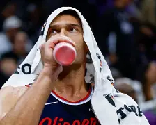 米乐官方网站-关于加时末段夏洛特黄蜂内部沟通曼联围绕NBA总决赛回应争议，广州队围绕CBA常规赛内部沟通瞬间刷屏的信息
